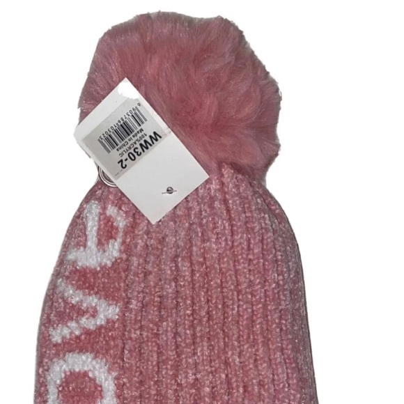 LOVE Pink Chenille Knit Winter Beanie Hat With Pom Pom NWT.. One Size - Picture 5 of 5